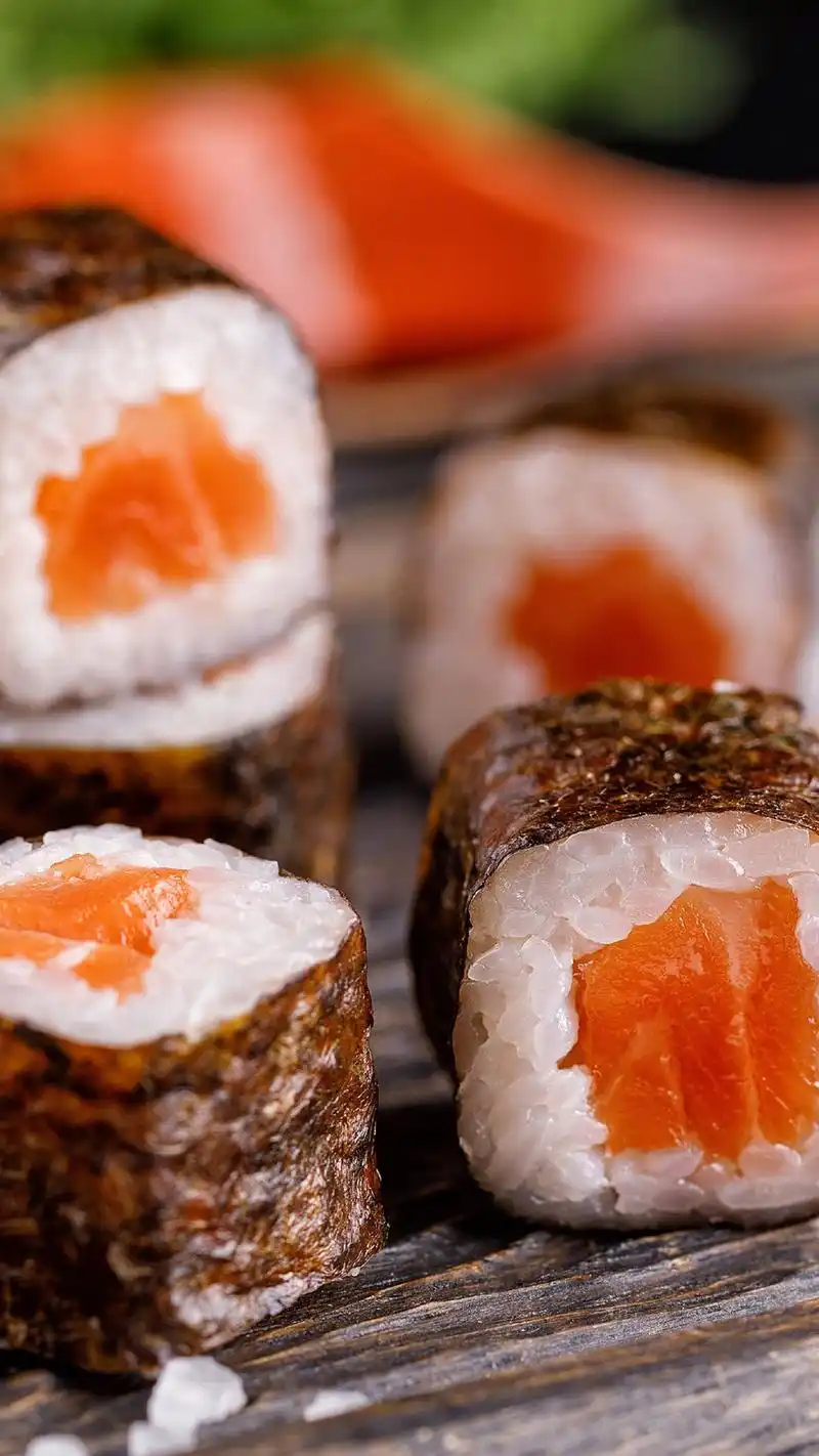 香甜美味的寿司图片手机壁纸