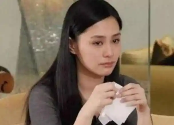 她是郑中基前妻,陈伟霆前任,被张智霖催婚10年,迷倒百亿太子爷