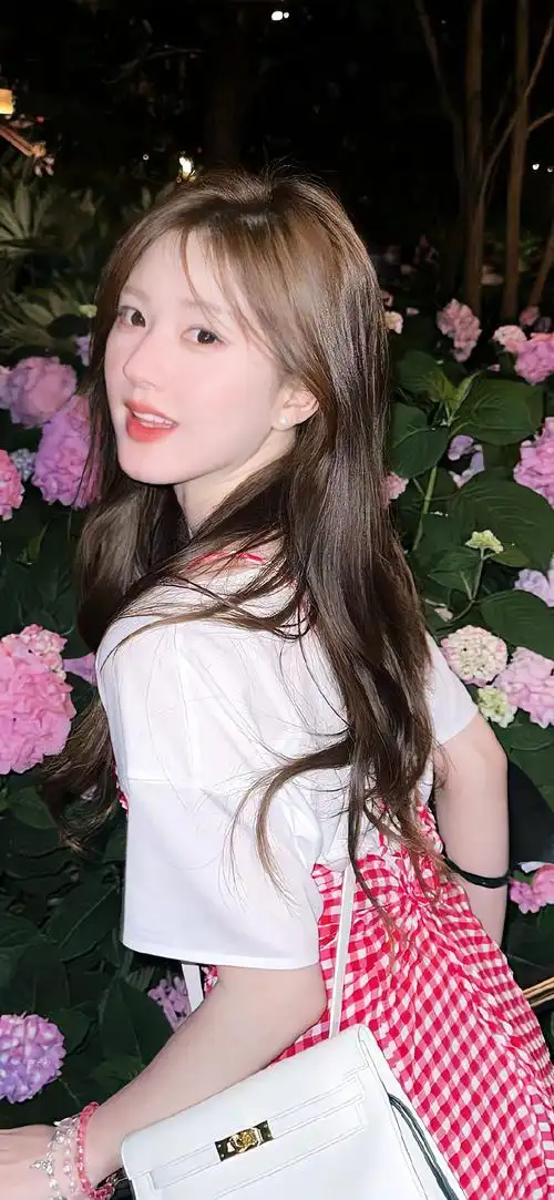 #赵露思新中式妆造##赵露思壁纸#