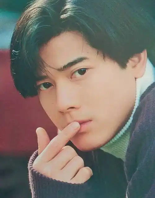 没ps的70,80,90年代,这是香港男人最帅的30年