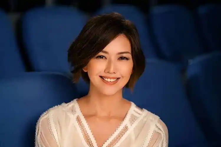 歌手孙燕姿:我这辈子最正确的决定,就是为普通丈夫连生两个孩子_音乐