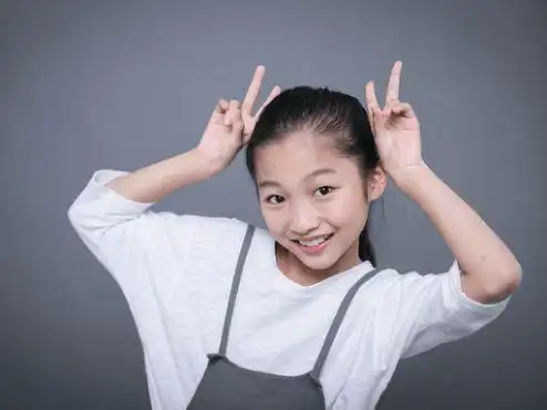 童星李郡一受邀担任中国童歌赛粤港澳形象代言人_网易娱乐