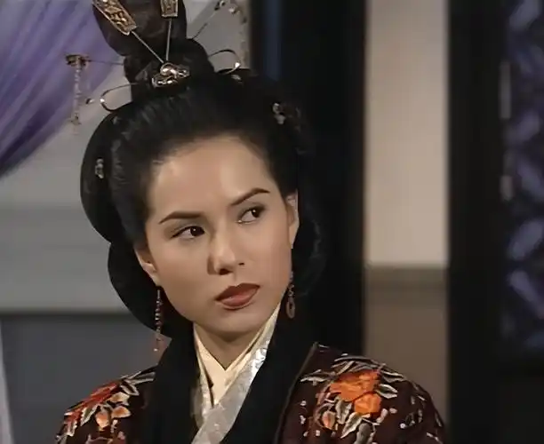 《天龙八部》中一人三饰的王语嫣,李青萝,齐御风,王语嫣是个清艳绝伦