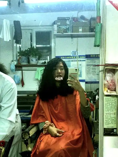 在胡同儿老店烫复古羊毛卷是什么体验06