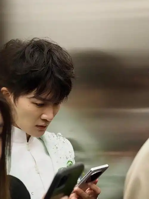 周深受邀参加联合国第十五届中文日