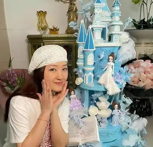 杨钰莹被曝深圳举办婚礼新郎身份不一般整个娱乐圈都炸了锅