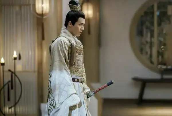 凤囚凰何戢结局是什么揭晓 扮演者个人资料演艺经历曝光