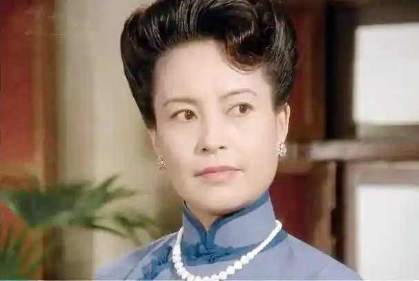 王苏娅的台词也无比准确,使得她的表演,更为生动饱满.