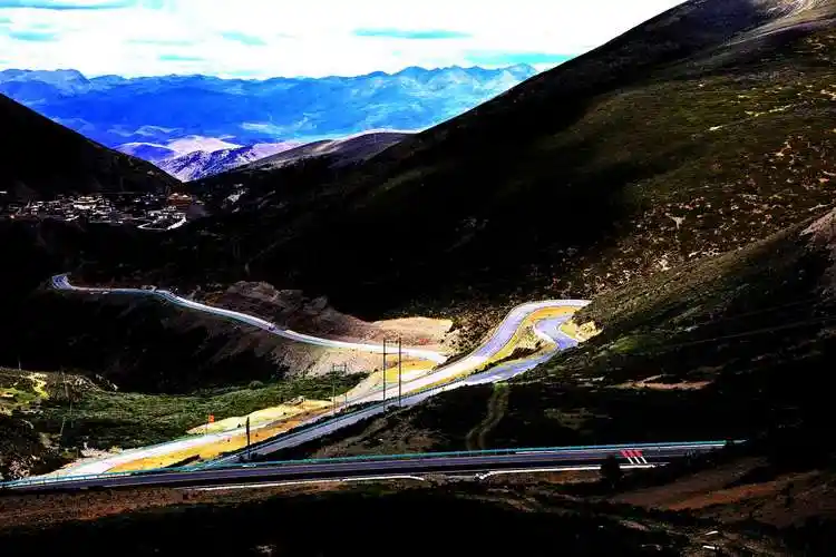 一路向西一一最美318国道