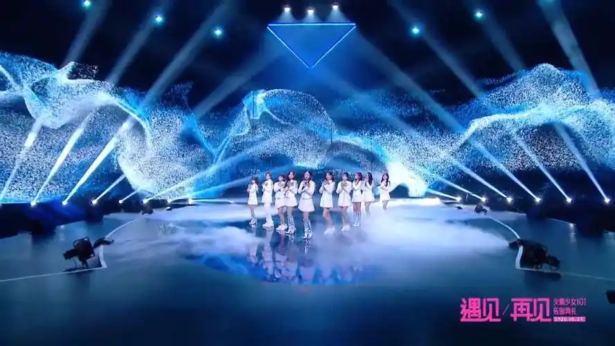 火箭少女101《风》舞台,18年那个夏天好像回来了!今天谁又幸福了!