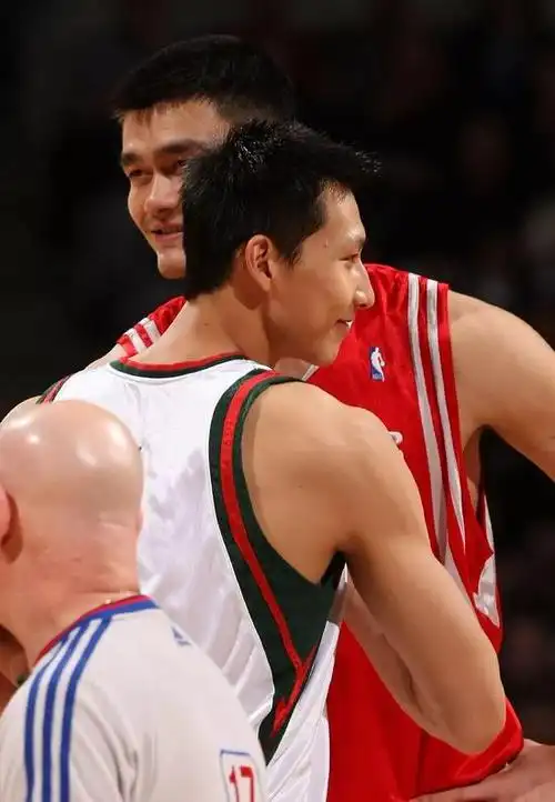 老照片!2008年的中国德比!