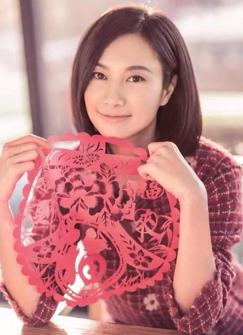 夏日出游季# 徐静蕾作为斯里兰卡的旅游形象大使,这是和斯里兰卡的