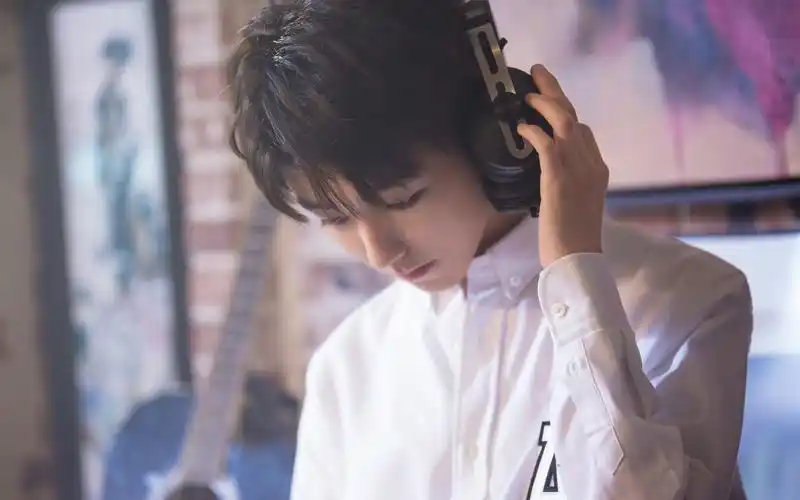 tfboys王俊凯活动照帅气图片桌面壁纸