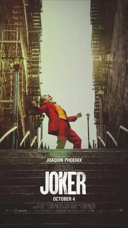 电影小丑的海报4k手机壁纸竖屏2160x3840