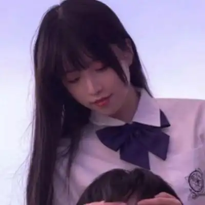 情侣头像好看真人两张最新款真人一人一半分开图片