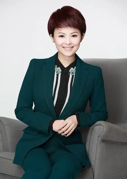 栗娜_中央电视台主持人_央视网(cctv.com)