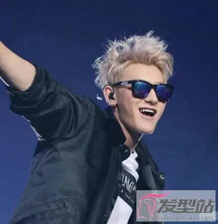 狼奔发型男生短发 潇洒帅气超显个性