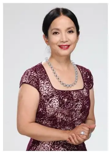 吕丽萍三段坎坷婚姻,后悔与张丰毅离婚,儿子去世是孙海英的痛