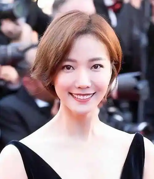 他娶过郝蕾,爱过王珞丹,负了殷桃,没想到38岁时娶了小11岁_李光洁