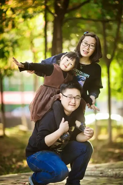 不得不说说这张,这就是我们胖胖胖三人组的全家福,他们说这叫:"幸福肥