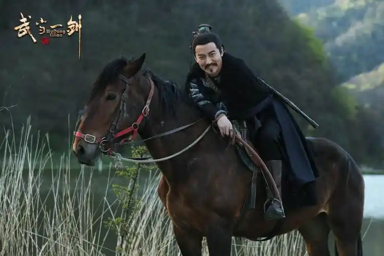 大型武侠剧《武当一剑》热播 演员刘一阳古装造型获赞