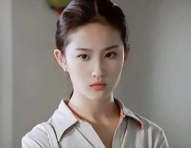 回顾刘亦菲宋承宪这段情为何说一厢情愿的爱情注定无法长久