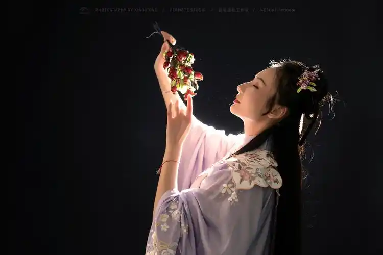 月下美人图__凤凰网