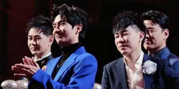 心态都崩了胡彦斌发文内涵陈楚生痛失冠军被嘲输不起