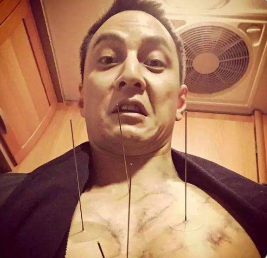 吴彦祖怕不是自己最大"黑"?