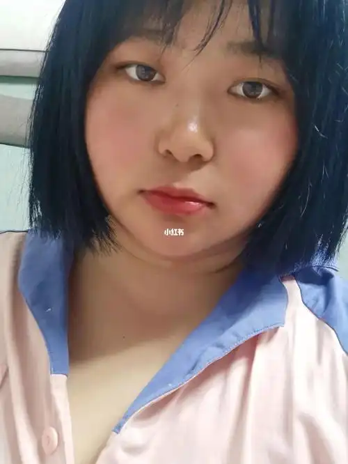 胖胖女孩的短发造型