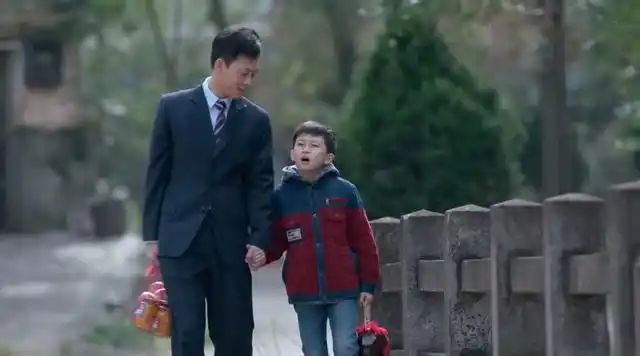 鸡毛飞上天作为陈江河的儿子王旭和陈路从小就有差别