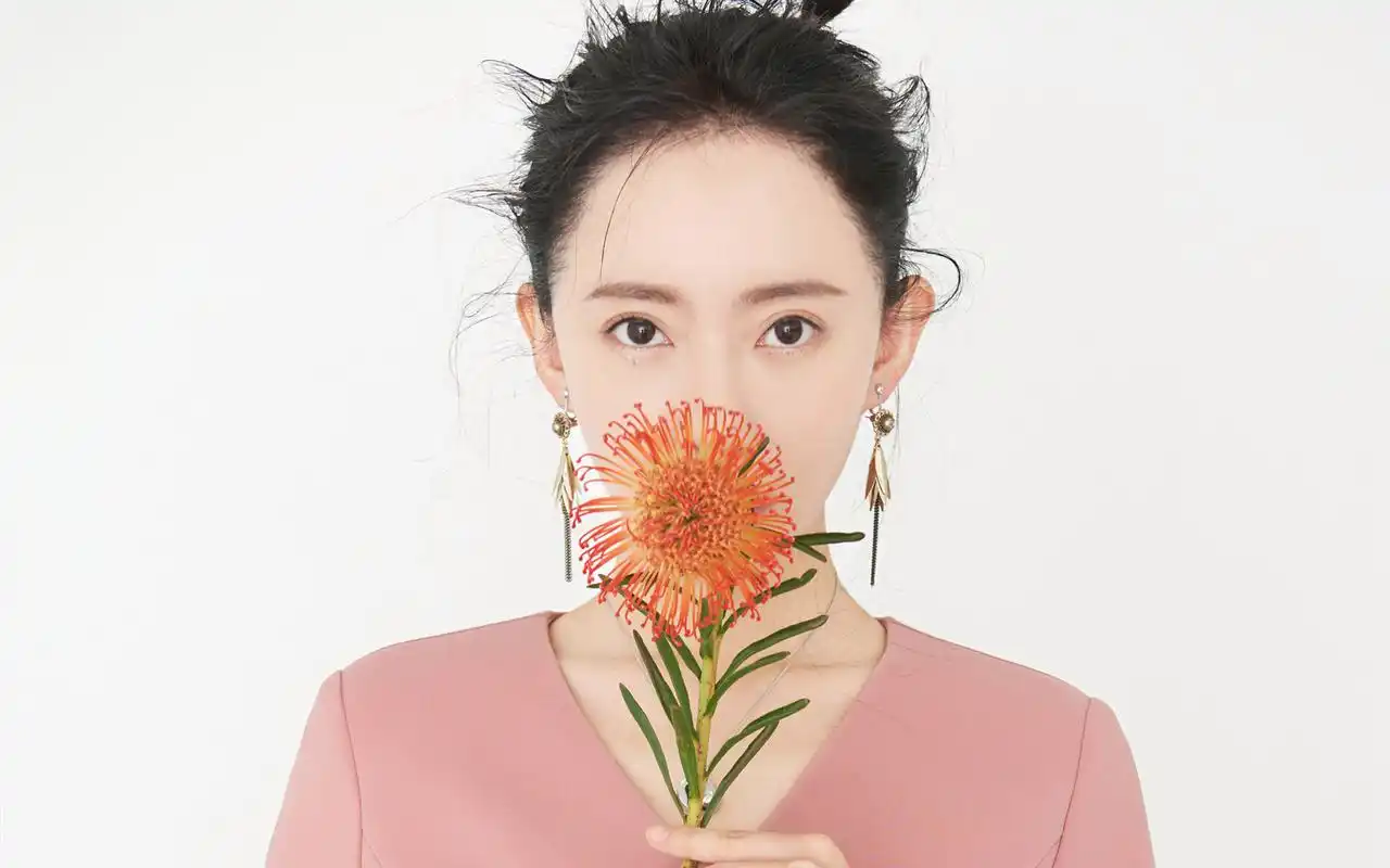 张萌萌杂志写真图片桌面壁纸