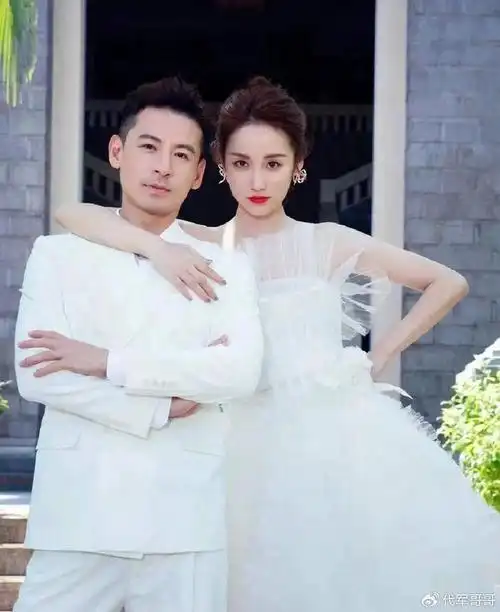 盘点娱乐圈40对明星夫妻婚纱照,哪对最惊艳?