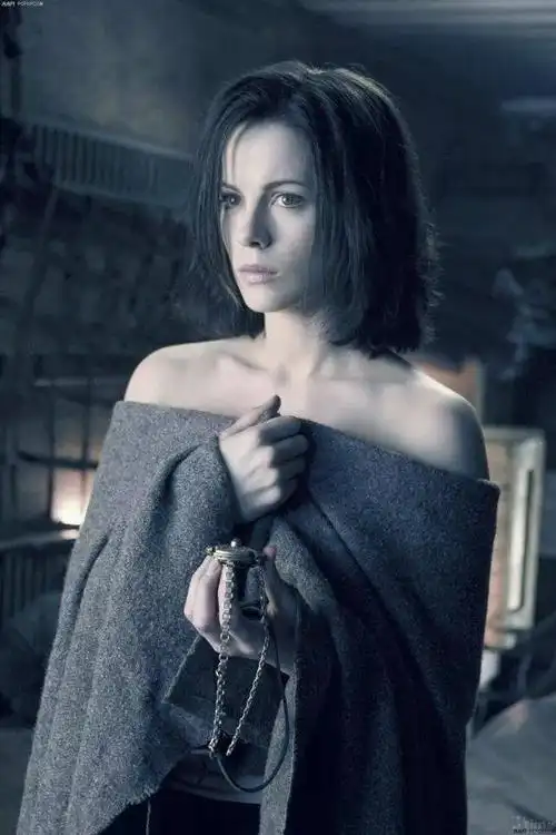 惊世美颜 | 盘点那些颜值爆表的欧美吸血鬼角色