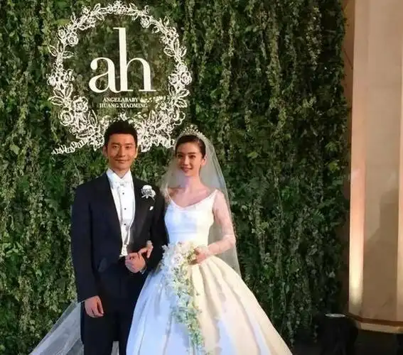 n次复出n加1次失败杨颖难再次复出的背后到底是谁在把控