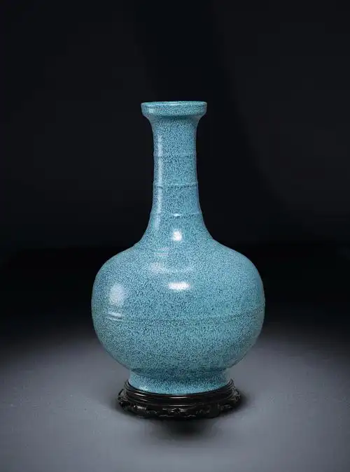 7851 清乾隆～嘉庆 炉钧釉弦纹长颈瓶