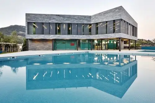 西班牙体育中心游泳馆-体育建筑案例-筑龙建筑设计论坛