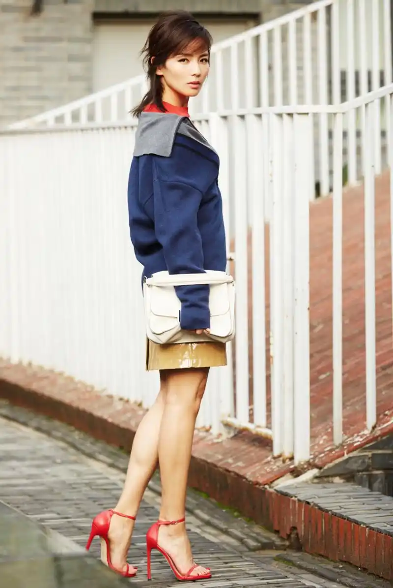 刘涛 美腿玉足合集[左捂脸]