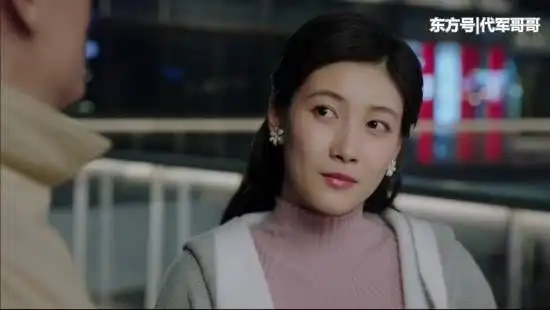 电视剧《生逢灿烂的日子》正在热播,这部电视剧的主演是张嘉译,果静林