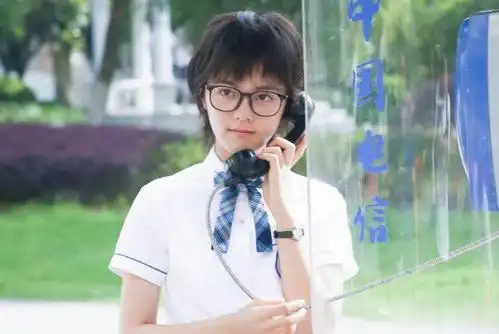 都说林妙妙很丑事实上摘下眼镜后的她美得认不出