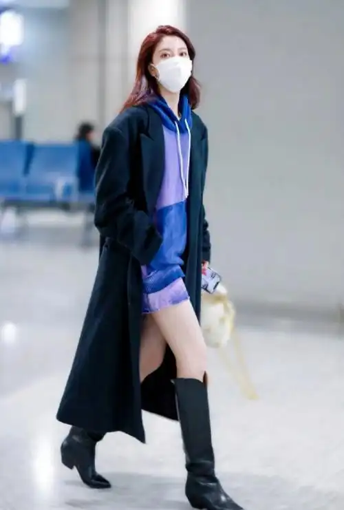 宋妍霏机场生图流出,看到未修图下的真实腿型,终于懂张一山的眼光