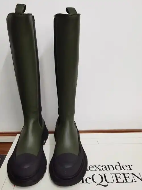 alexandermcqueen麦昆军绿长筒靴子