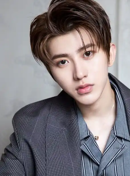 大家都知道,我说的可能是蔡徐坤,演这演技真让人不忍直视.