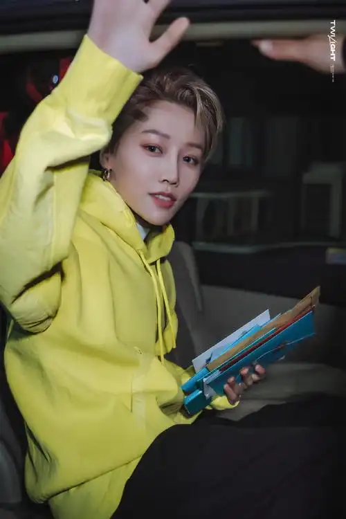 刘雨昕ck内衣代言人