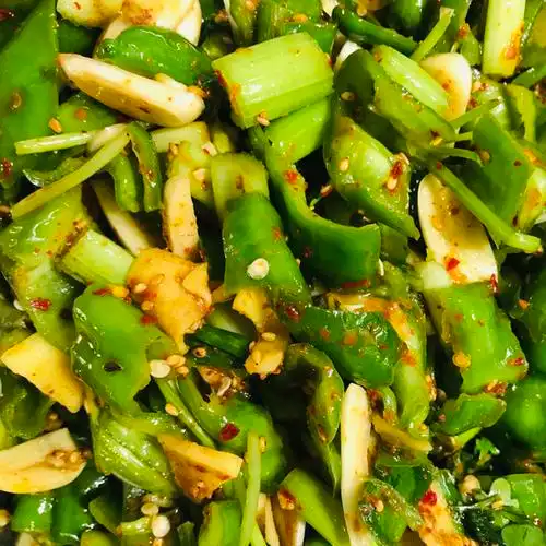 冰_凌做的能让你多吃一碗饭的开胃小咸菜～腌辣椒(尖椒)圈