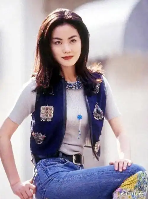 天后王菲离异两次不敢再婚,哥哥56岁仍单身,都是原生家庭惹的祸