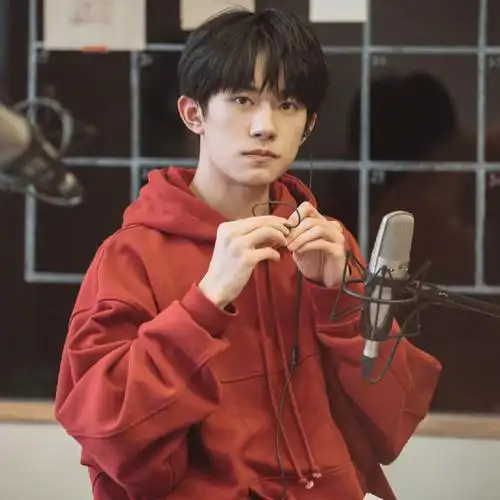 易烊千玺同款卫衣女酒红色连帽衫衣服秋冬季宽松oversize外套男潮