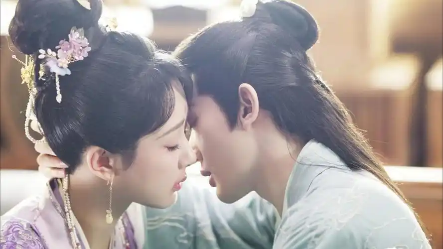 《长相思》杨紫邓为高甜深吻,与梅林殉情一块放出,玩的就是心跳