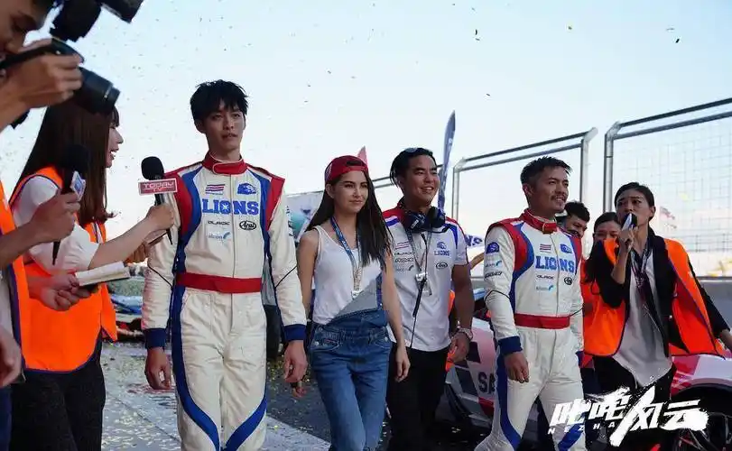 "天王娇妻"昆凌,4年让周董亏损8亿,明明是正宫活得像小三_周杰伦_因为