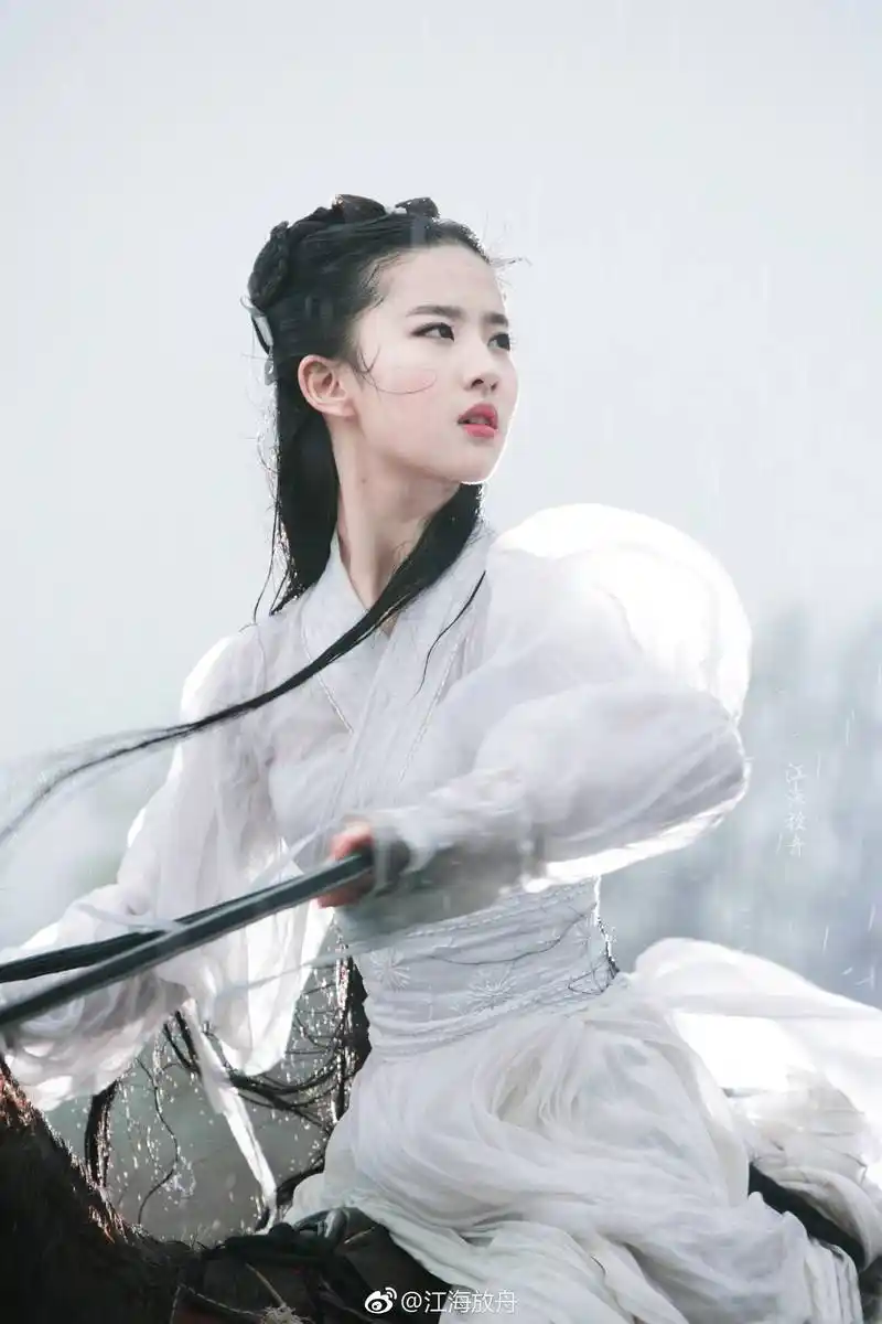 电影版《神雕侠侣》公开招募杨过小龙女!刘亦菲版小龙女很经典!